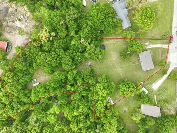 8305 Bluebonnet Circle, Alvarado, TX 76009