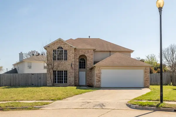 322 Thousand Oaks Drive, Lake Dallas, TX 75065