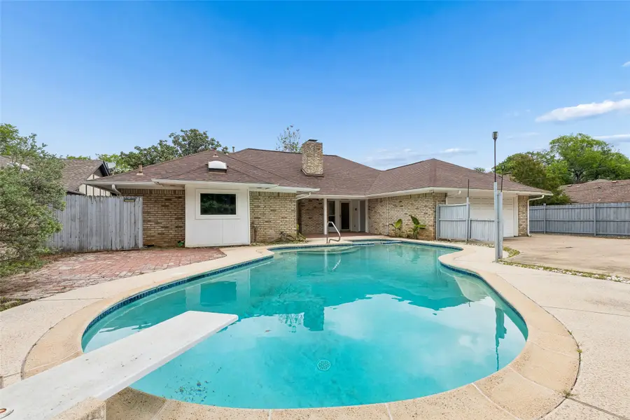 4008 Kingswick Drive, Arlington, TX 76016 - #2