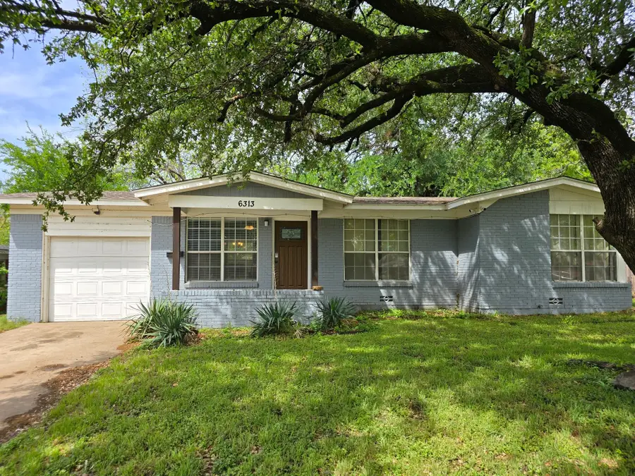 6313 Greenlee Street, Fort Worth, TX 76112 - #2