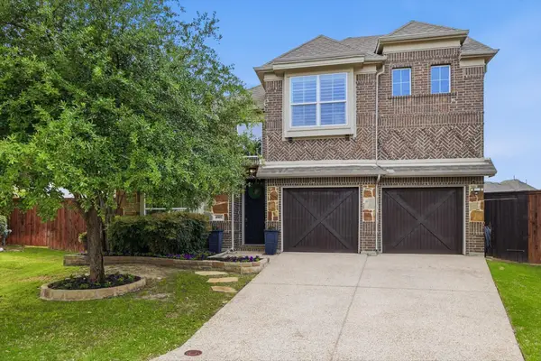 4001 Silk Vine Court, Roanoke, TX 76262