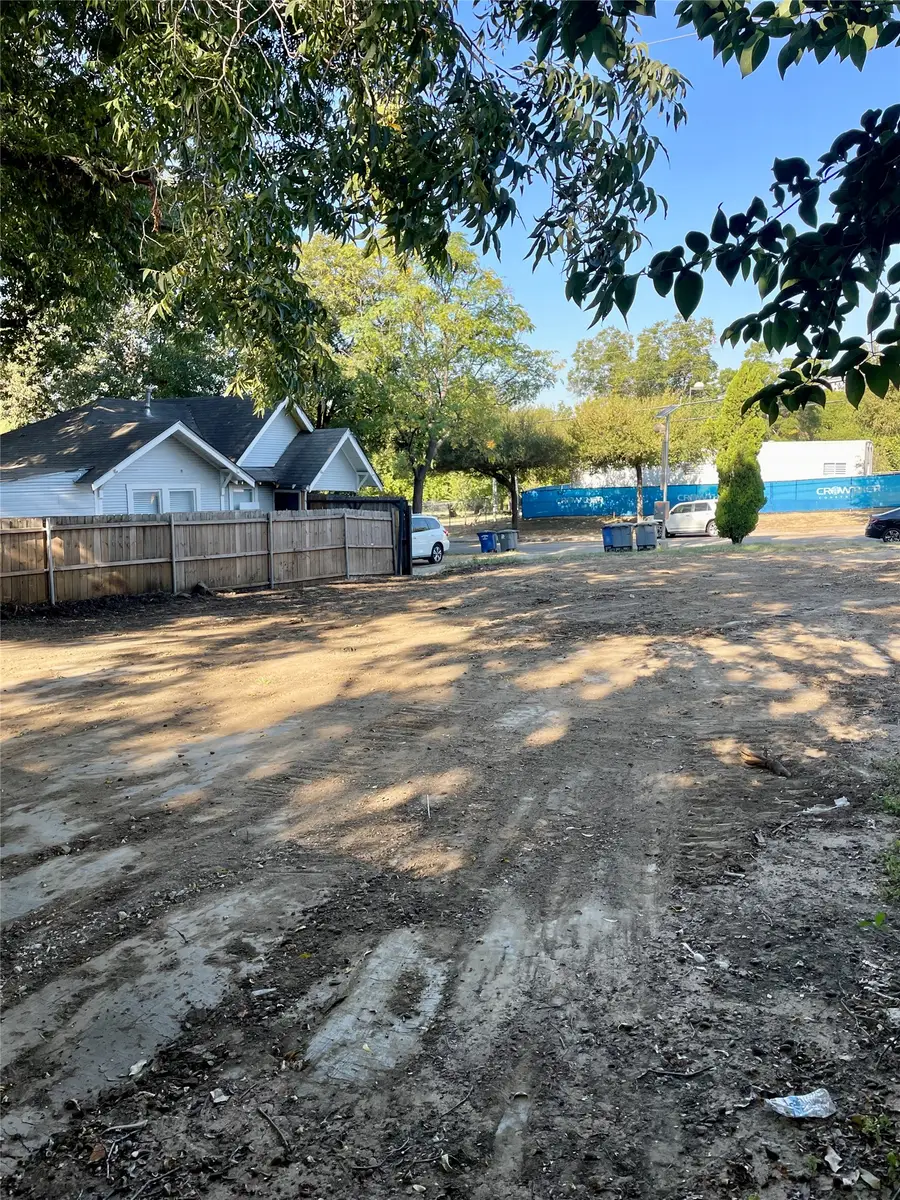 2210 Lucas Drive, Dallas, TX 75219 - #3