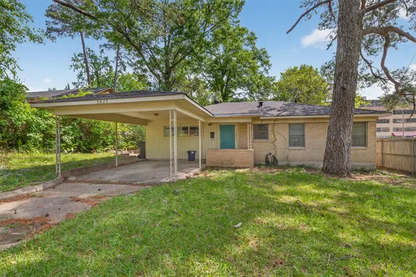 5825 Fairfield Avenue, Shreveport, LA 71106