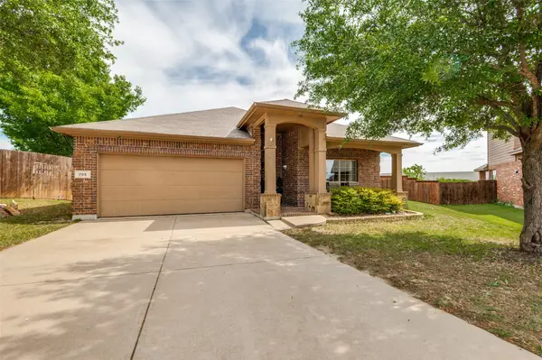 705 Bareback Lane, Fort Worth, TX 76131
