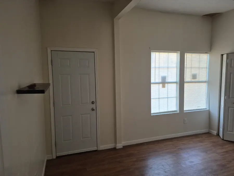 2815 Avenue E, Fort Worth, TX 76105 - #3