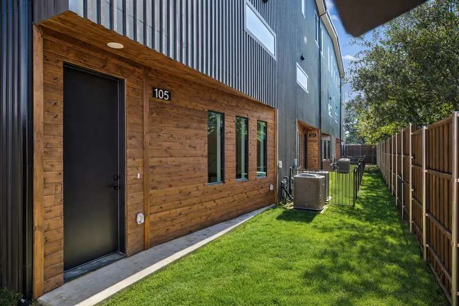 2147 Mail Avenue #103, Dallas, TX 75235 - #3