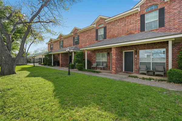 1809 S 11th Street #B, Waco, TX 76706