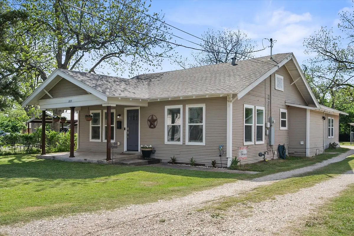 2215 W Park Row Boulevard, Corsicana, TX 75110 - #1