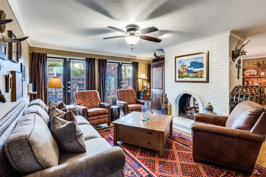 5930 Sandhurst Lane #120, Dallas, TX 75206 - #2