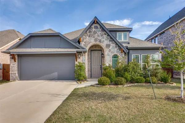 4440 Mill Falls Drive, Fort Worth, TX 76036