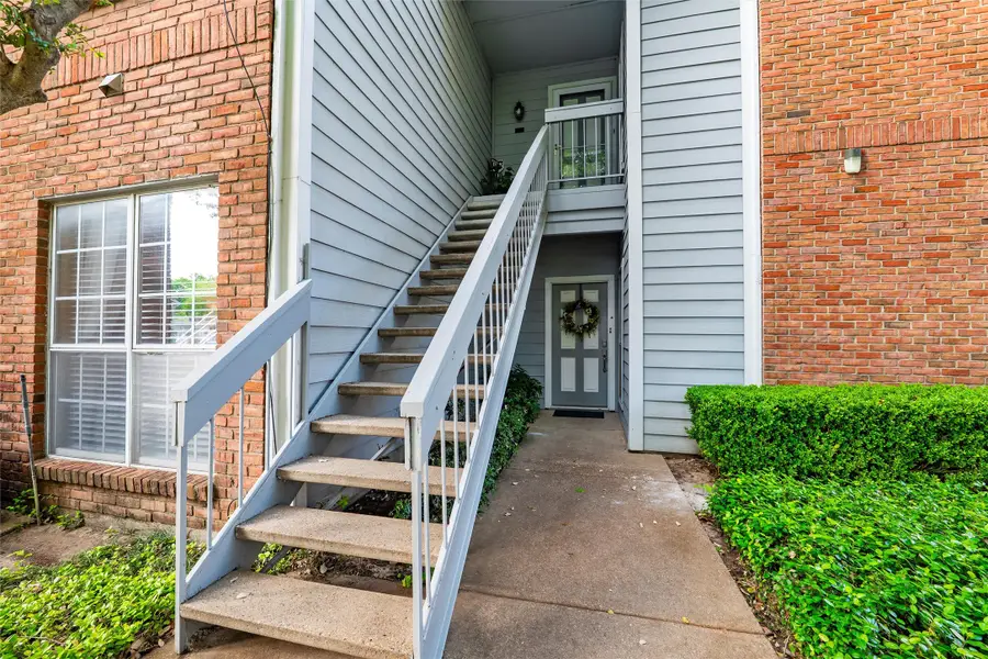 2109 Saint Michaels Drive #104, Arlington, TX 76011 - #2