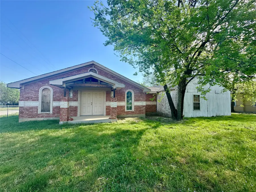 3022 25th Street, Fort Worth, TX 76106 - #2