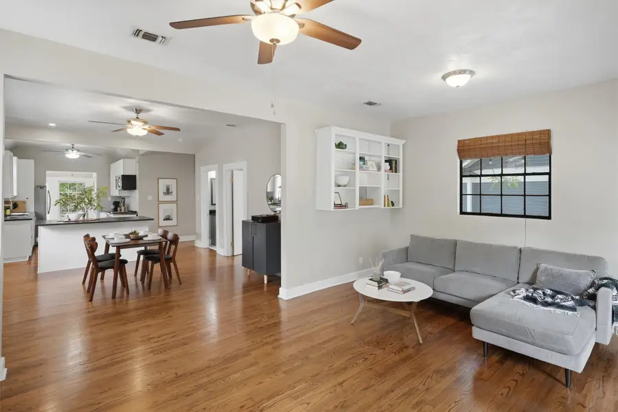 1909 6th Avenue, Fort Worth, TX 76110 - #3