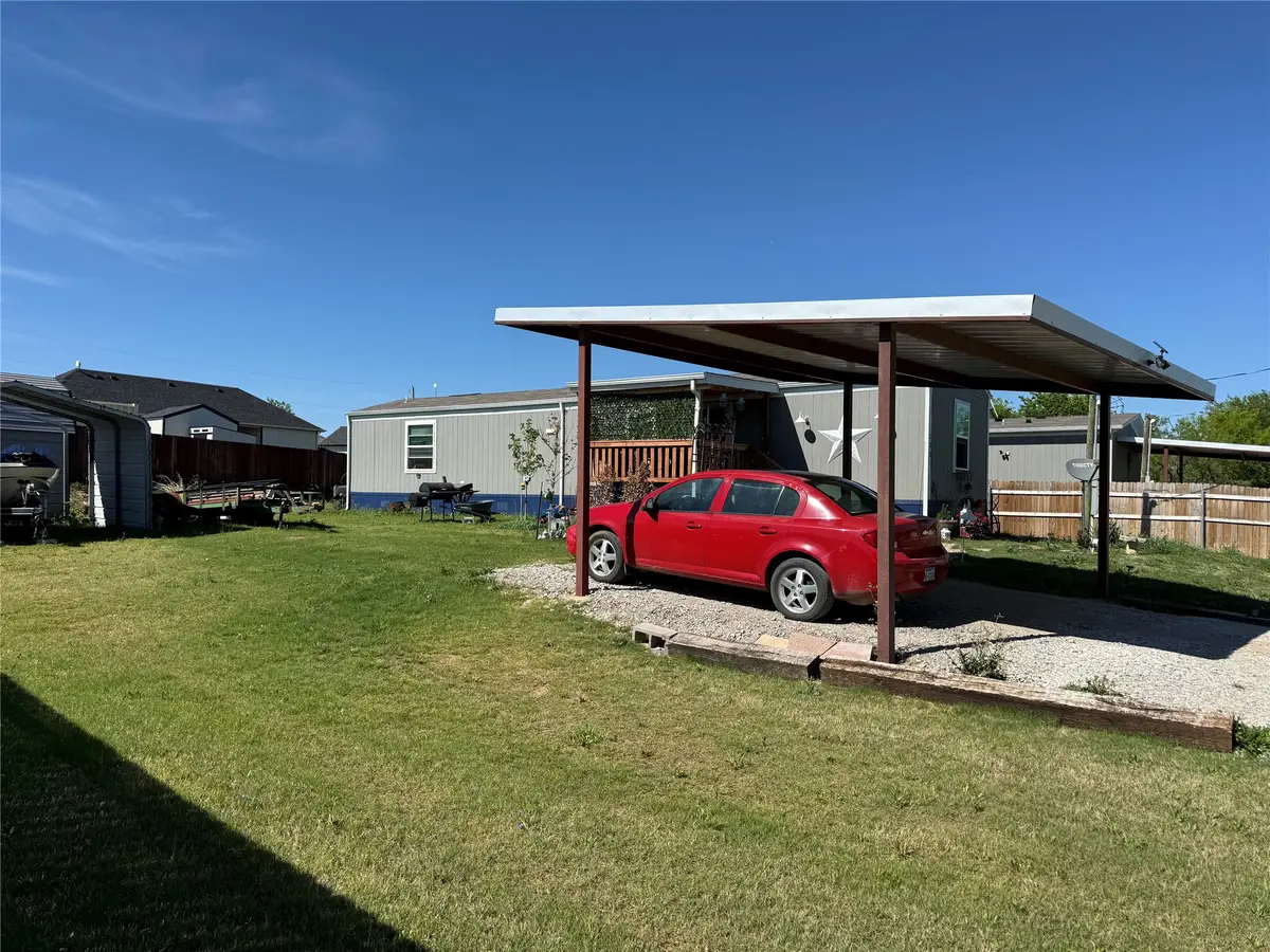 233 Overland Trail, Bridgeport, TX 76426 - #1