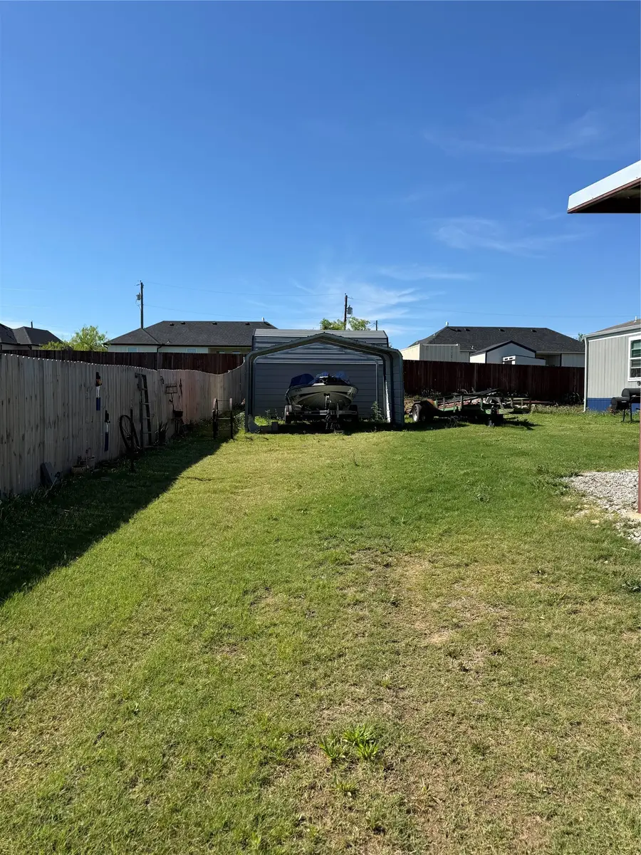 233 Overland Trail, Bridgeport, TX 76426 - #3