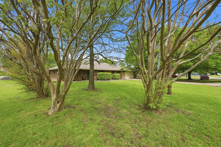 201 N Brown Street, Tom Bean, TX 75489 - #3