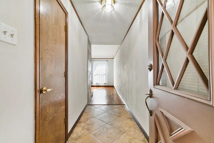 623 Windgate Court, Arlington, TX 76012 - #3