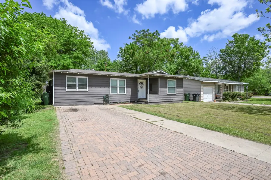 813 Dugan Street, Arlington, TX 76010 - #2