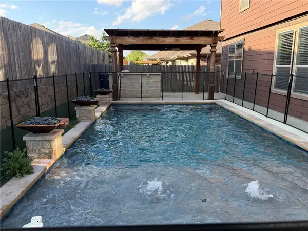 10401 Turning Leaf Trail, Fort Worth, TX 76131