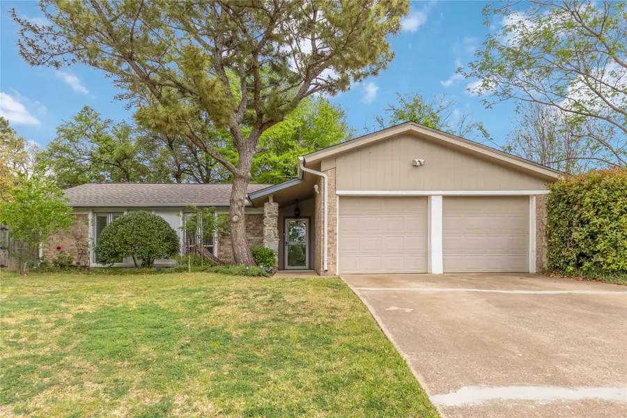 821 Ridge Court, Bedford, TX 76021 - #2