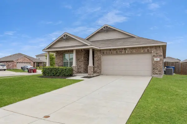 1061 Stanridge Lane, Van Alstyne, TX 75495