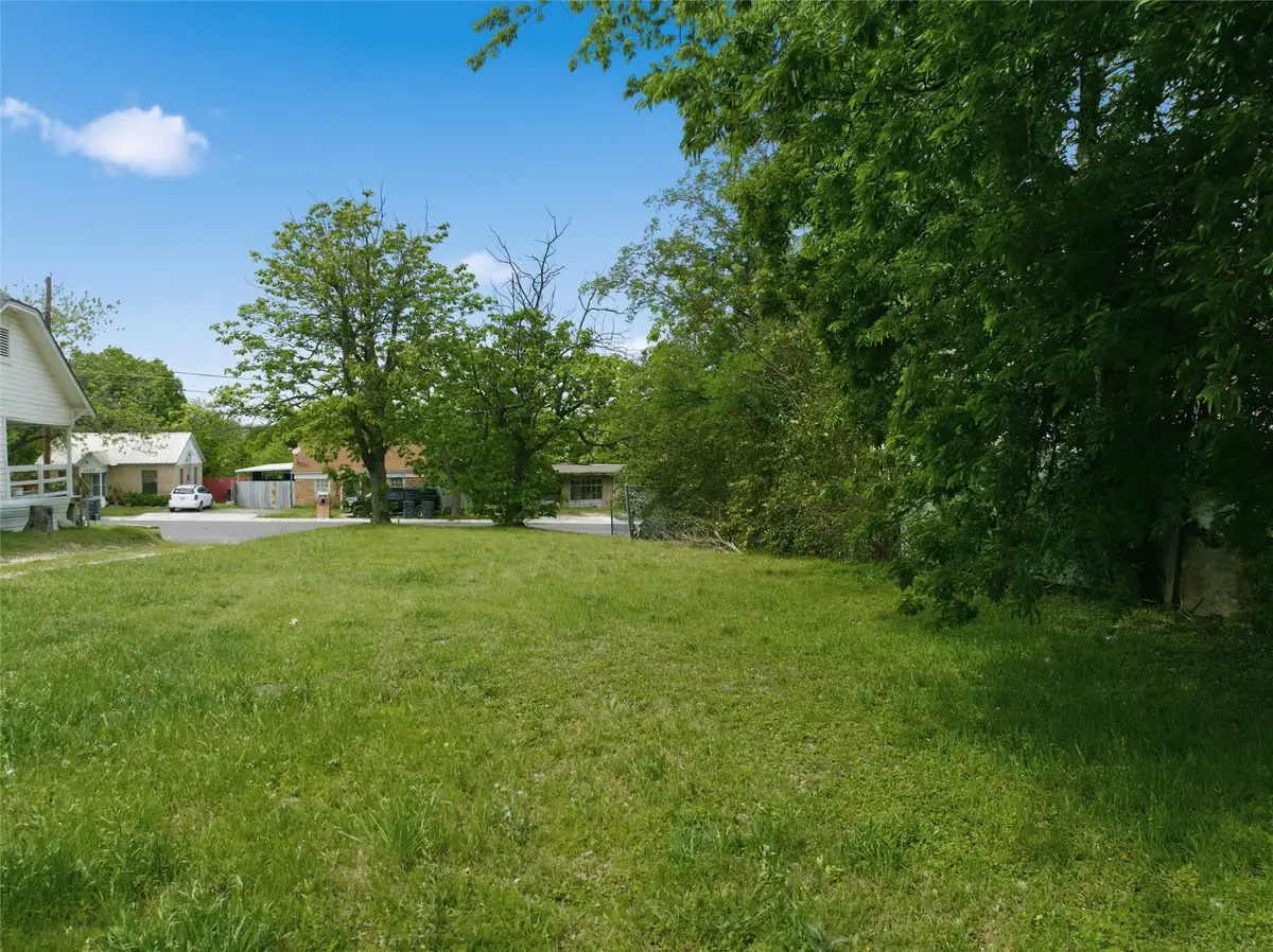 2704 Clay Avenue, Waco, TX 76711 - #1