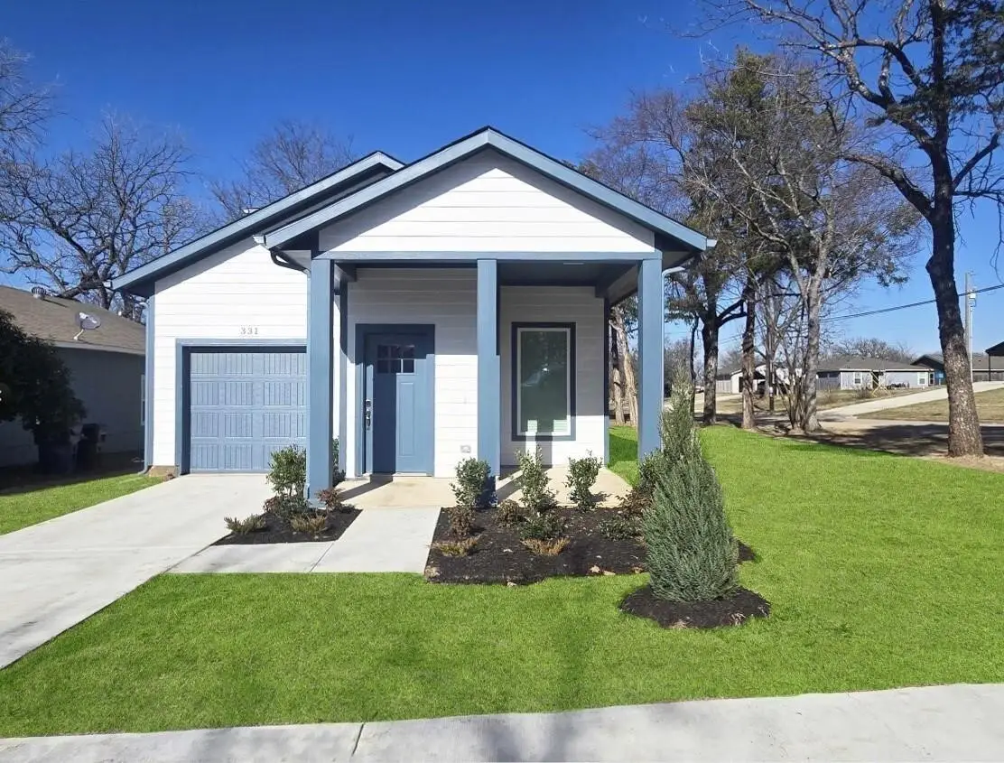 331 E Hull Street, Denison, TX 75021 - #1