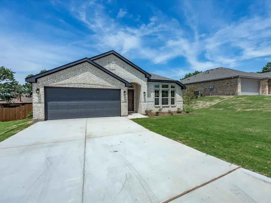 1537 Dresser Street, Graham, TX 76450 - #2