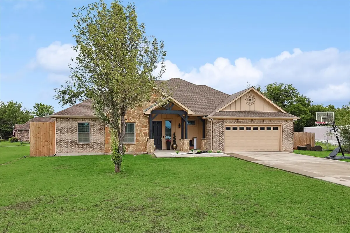 342 W Huffman Street, Krum, TX 76249 - #1