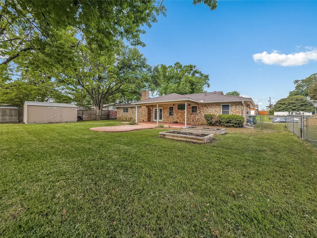220 Cooper Drive, Hurst, TX 76053 - #1