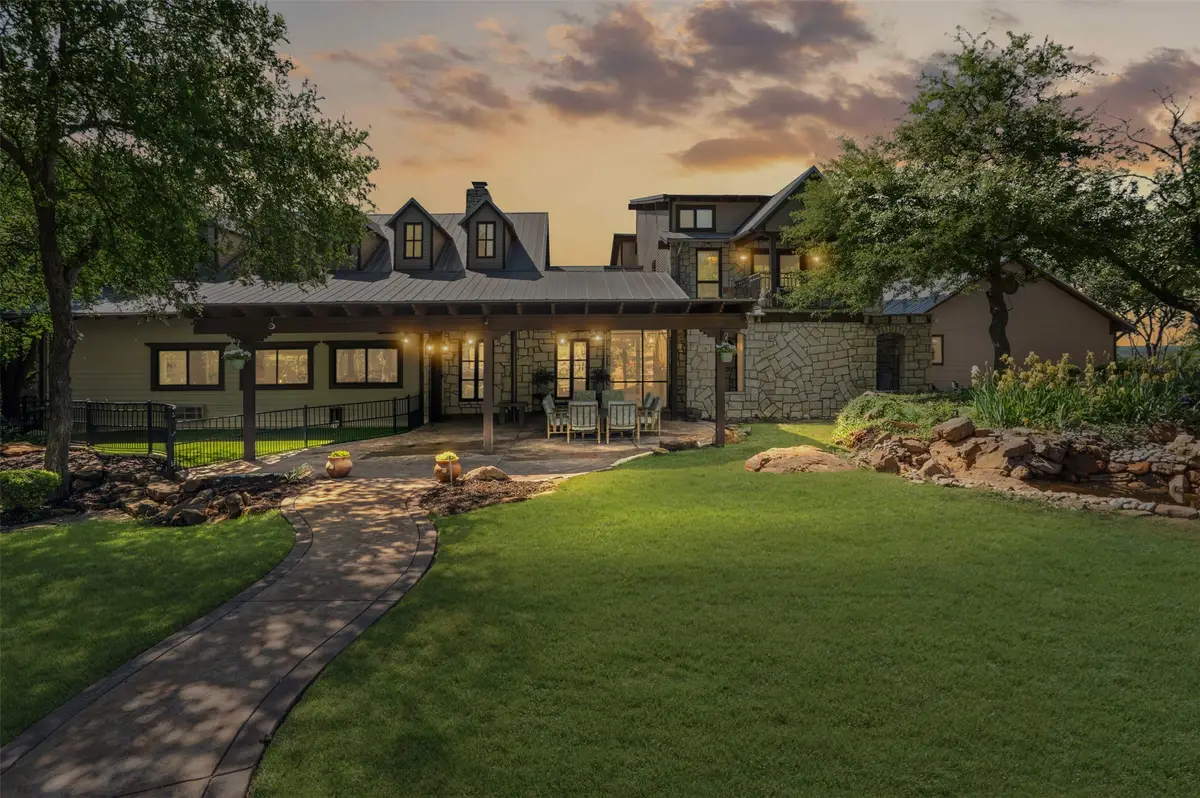 108 Dustin Circle, Hudson Oaks, TX 76087 - #1