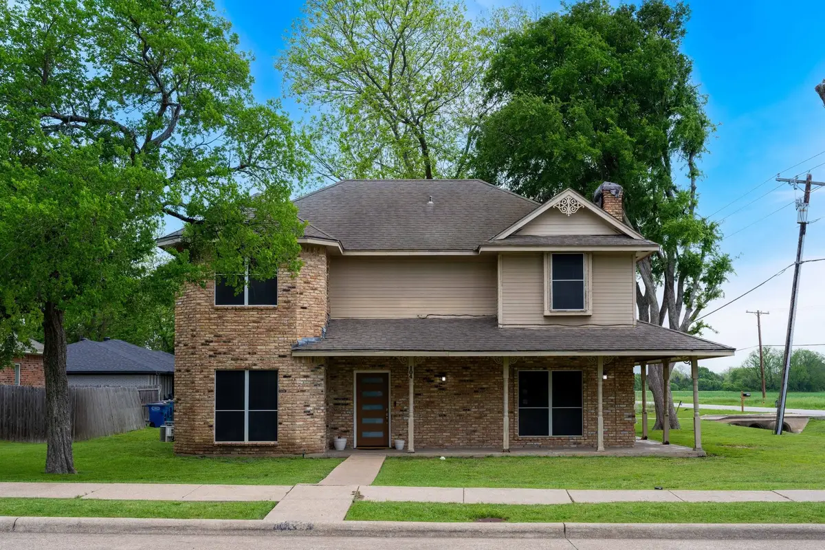 104 Pecan Grove, Lancaster, TX 75146 - #1