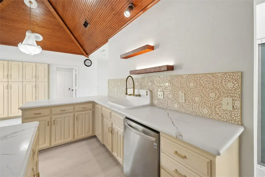 3808 Innisbrook Drive S, Irving, TX 75038 - #3