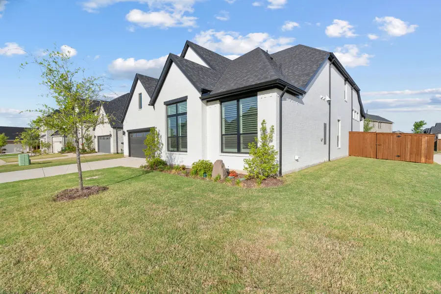 4733 Valley Peak Cove, Justin Roanoke, TX 76262 - #2