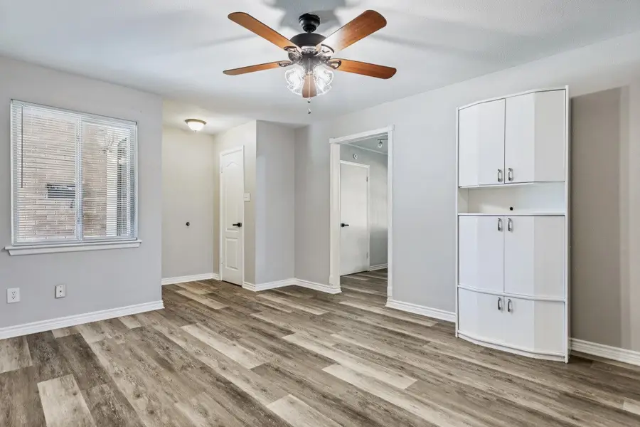 201 Wofford Way, Saginaw, TX 76179 - #2