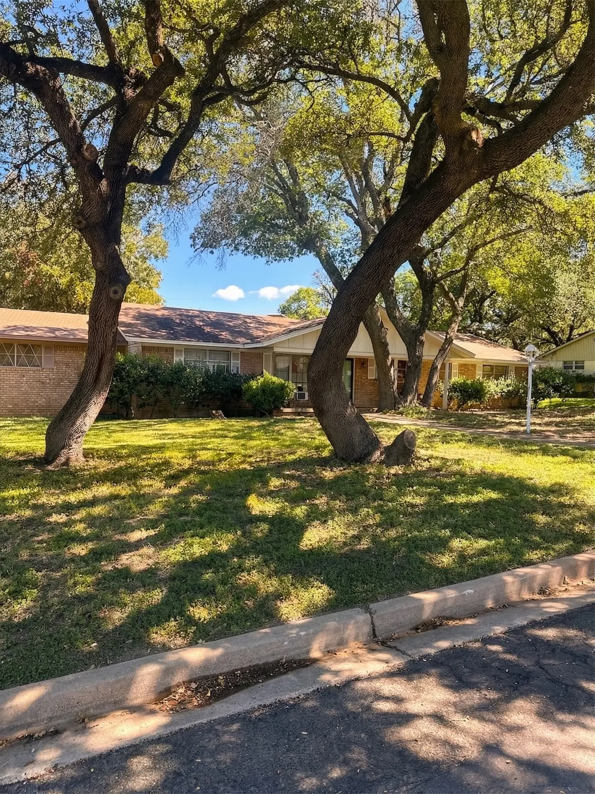 409 White Hall Road, Woodway, TX 76712 - #1