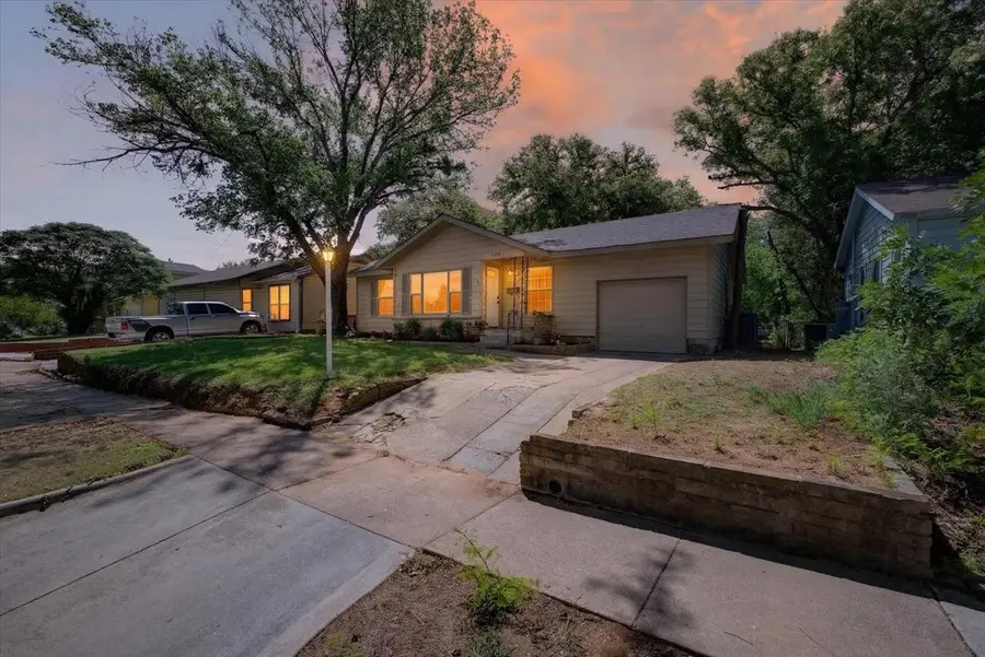 6828 Greenlee Street, Fort Worth, TX 76112 - #3