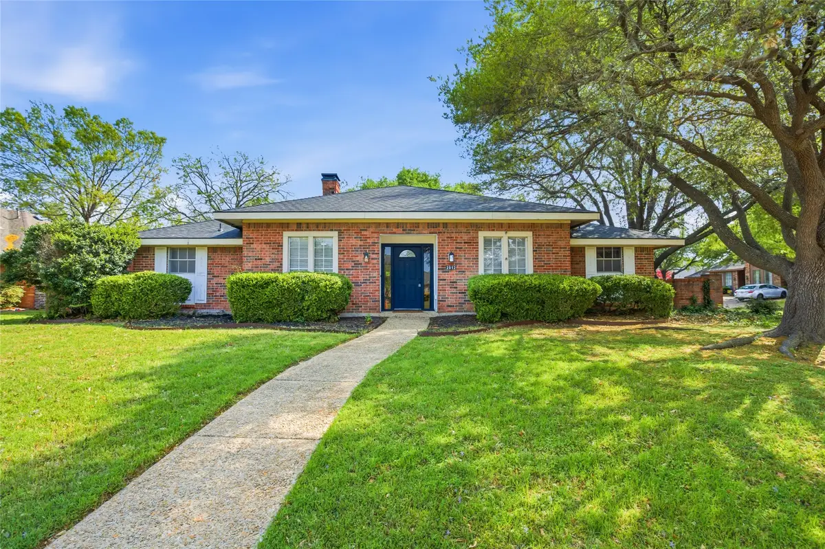 2012 Cross Bend Road, Plano, TX 75023 - #1