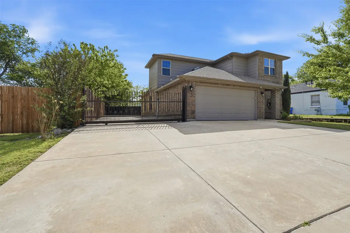 637 S Redford Lane, White Settlement, TX 76108 - #1