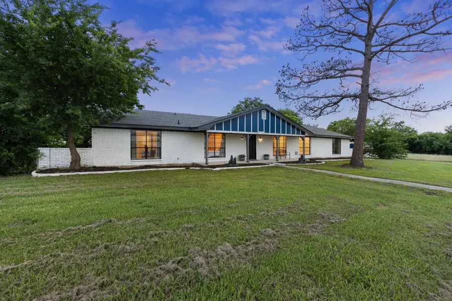 713 W Rosemary Street, Quinlan, TX 75474 - #3