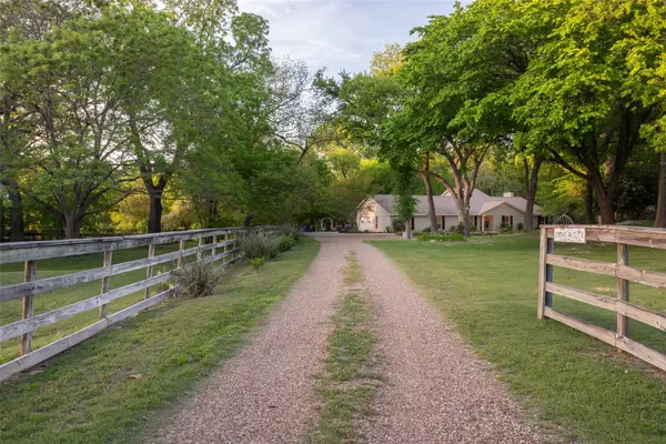 1451 Meandro Ria Lane, Fairview, TX 75069