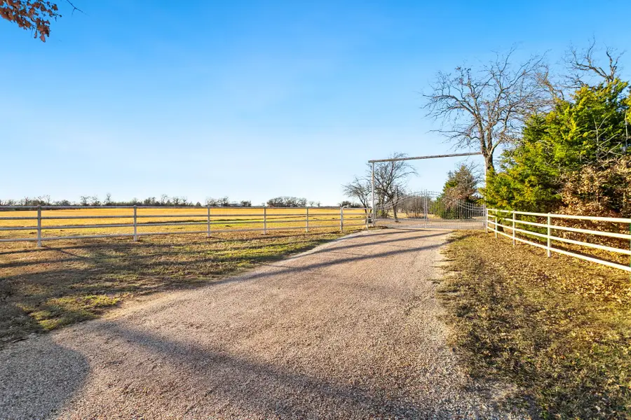 1561 Fm 934, Blum, TX 76627 - #2