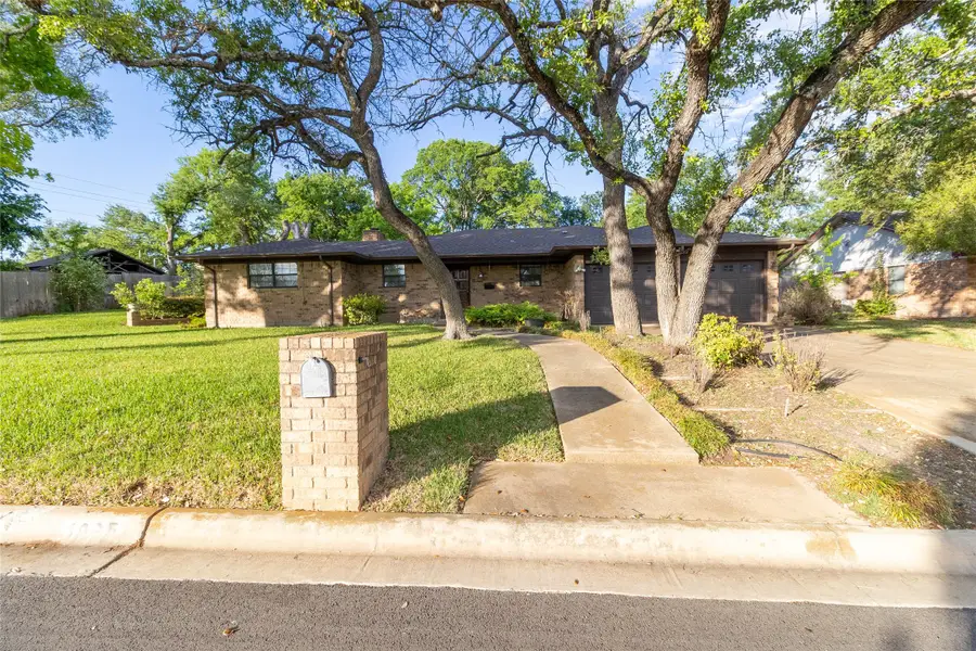 3065 Summit Drive, Belton, TX 76513 - #2