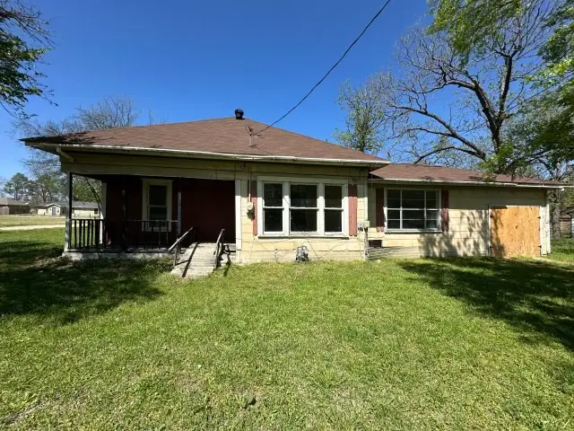 201 E San Antonio Avenue, Cooper, TX 75432 - #1