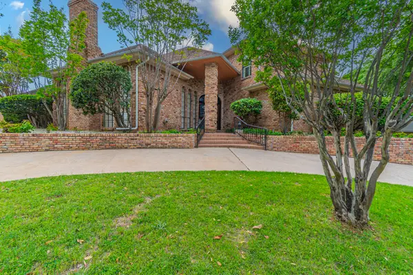 2714 Ridge Top Lane, Arlington, TX 76006