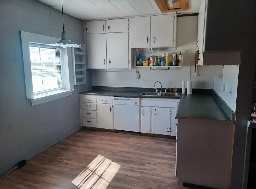 519 Berke Street, Newark, TX 76071 - #2