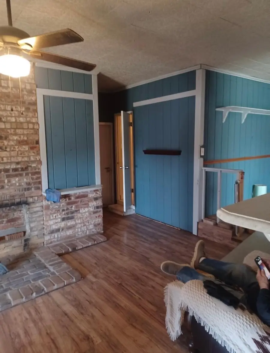 519 Berke Street, Newark, TX 76071 - #3