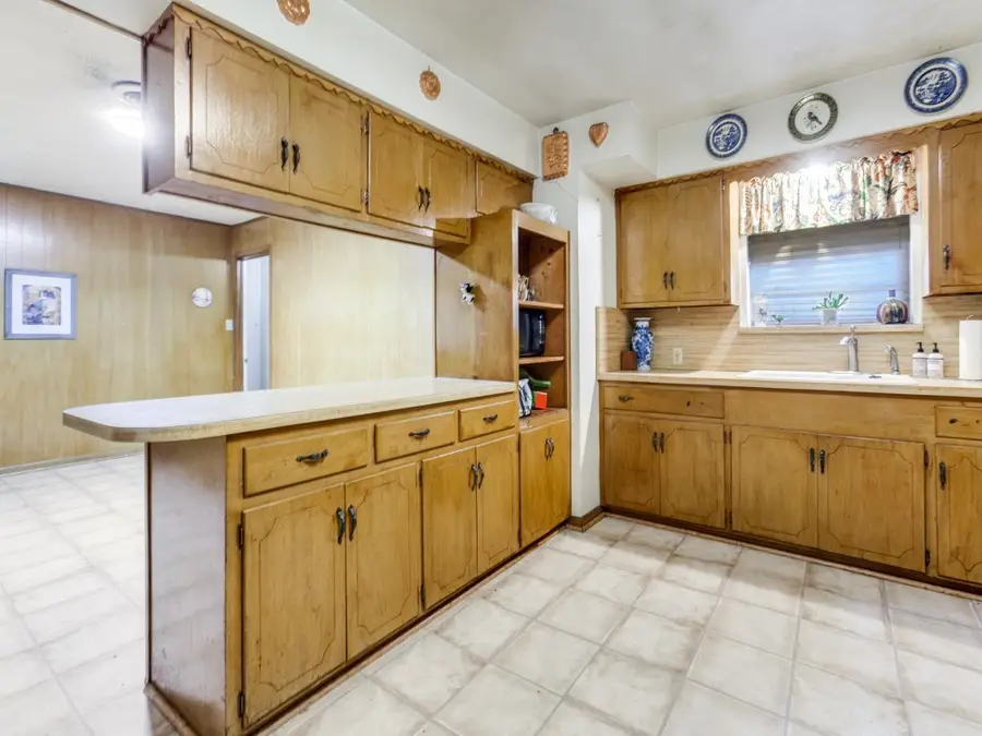 2804 S 5th Street, Garland, TX 75041 - #3
