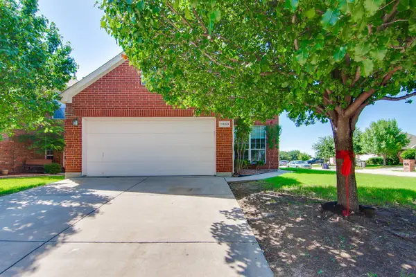 11800 Porcupine Drive, Fort Worth, TX 76244