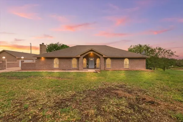 353 Hidden Meadow Court, Rhome, TX 76078